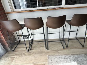 4 barstools