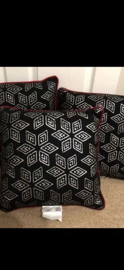 3 Pillows - Never Used $35 Obo