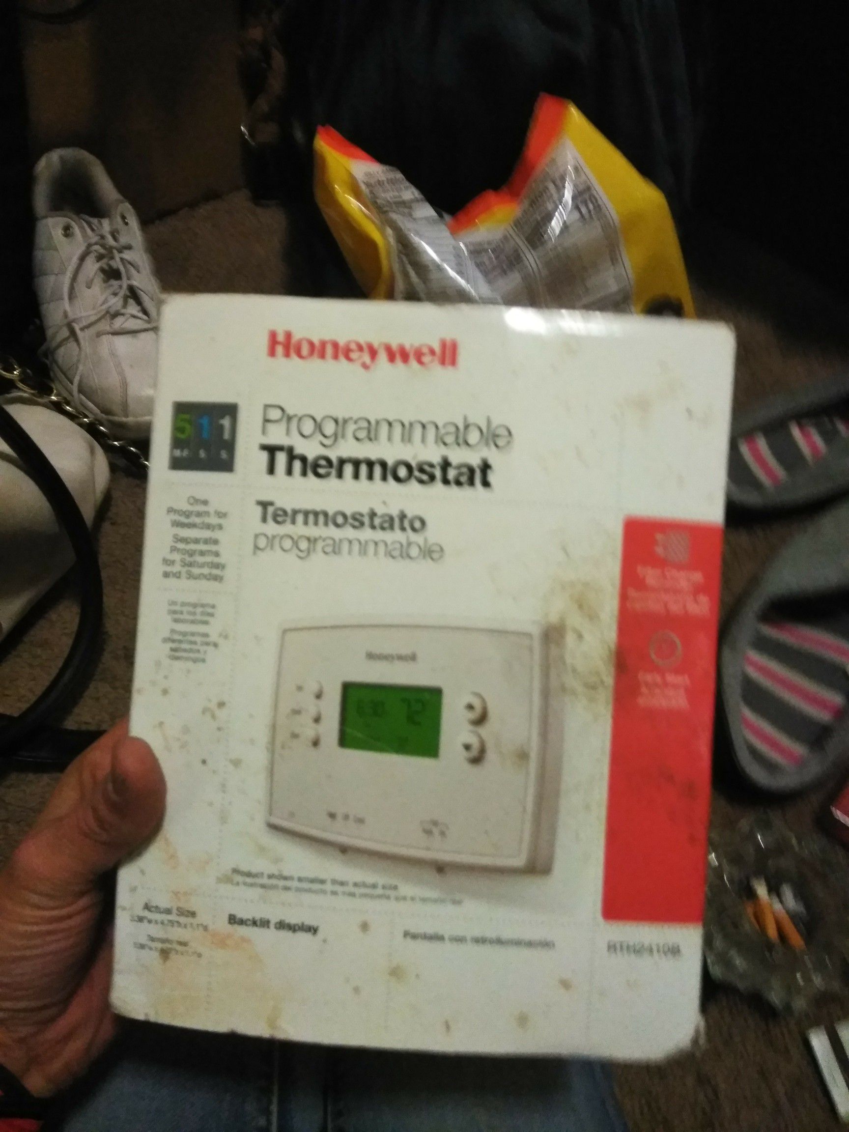 Honeywell home wall thermostat