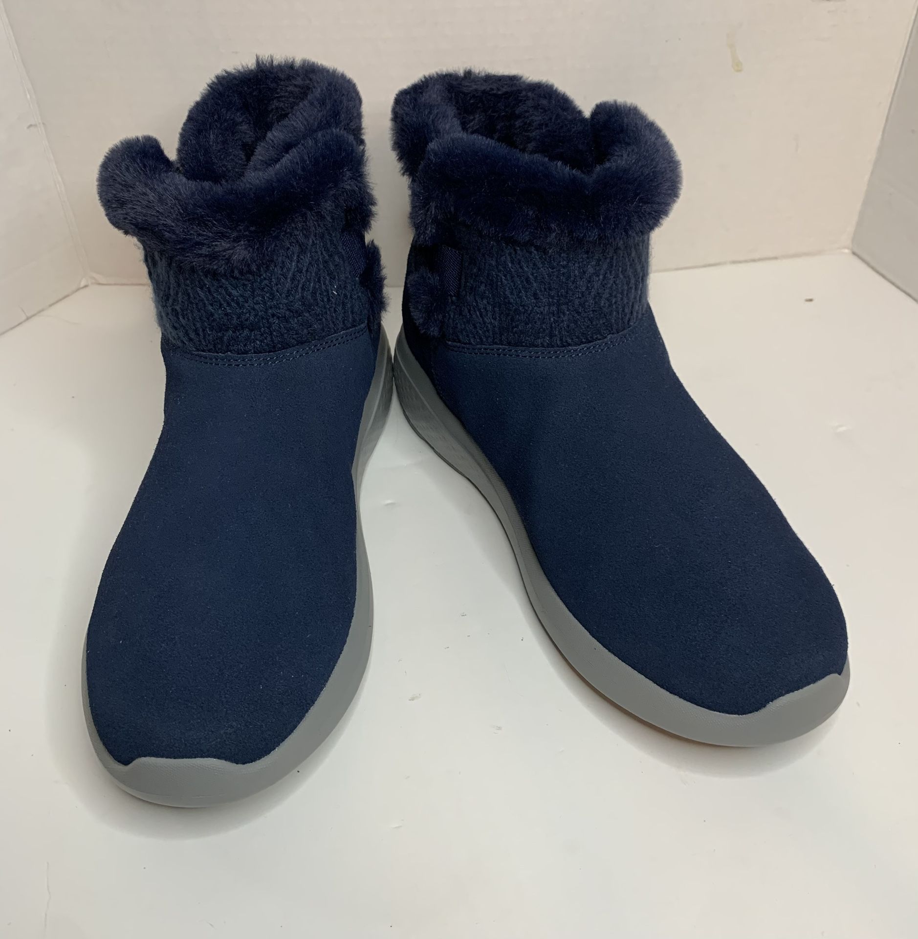 Skechers Womens 9.5W WIDE Ankle Boots On the Go Gen 5