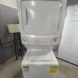 Gas Dryer / Electric Washer Combo ($50)