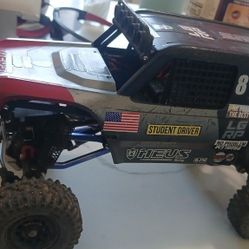 Meus Mb18 Base:Trx4m brushed Big Block Custom Built TO CRAWL RTR