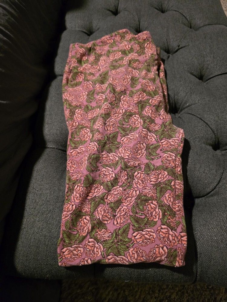 Lularoe Rose Leggings OS