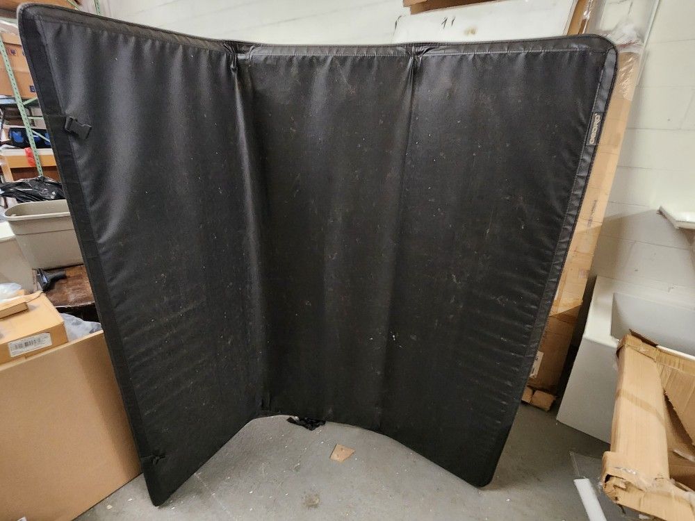 3 Fold Soft Pick Up Cover Chevy Colorado