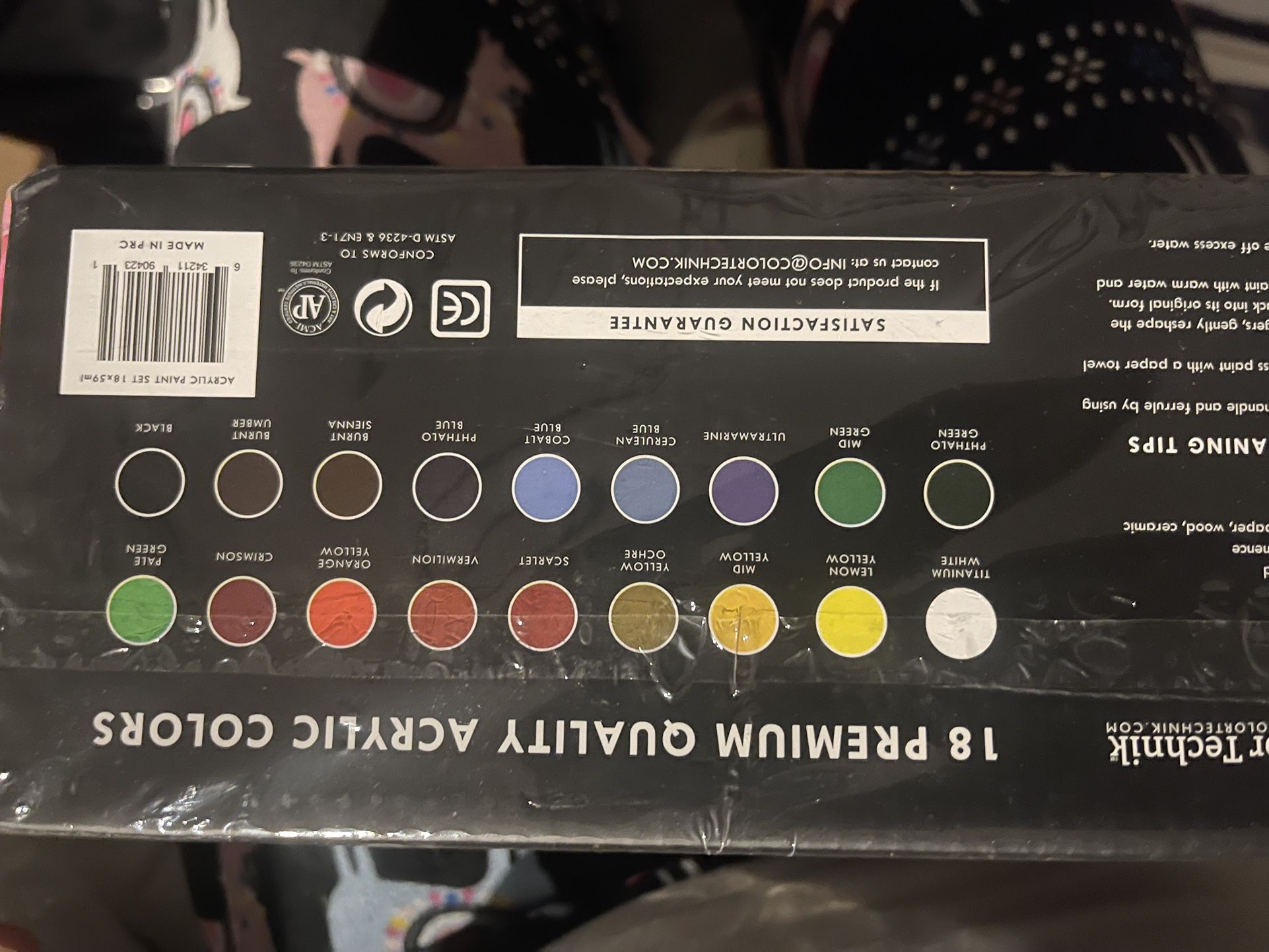 acrylic paint set