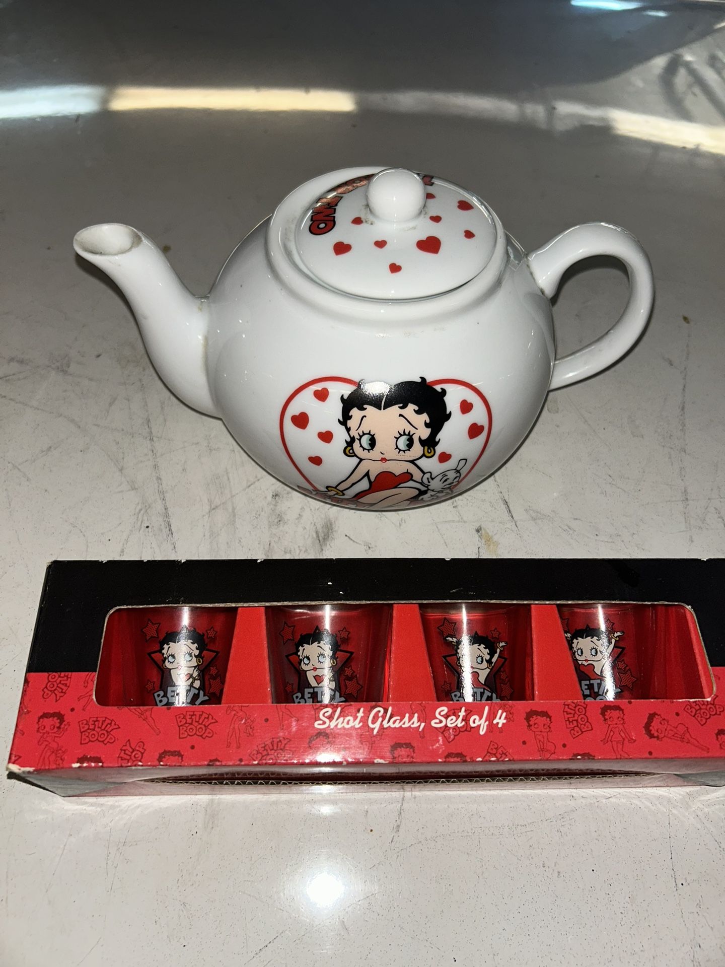 Betty Boop Ceramic Tea Pot And Shot Glasses
