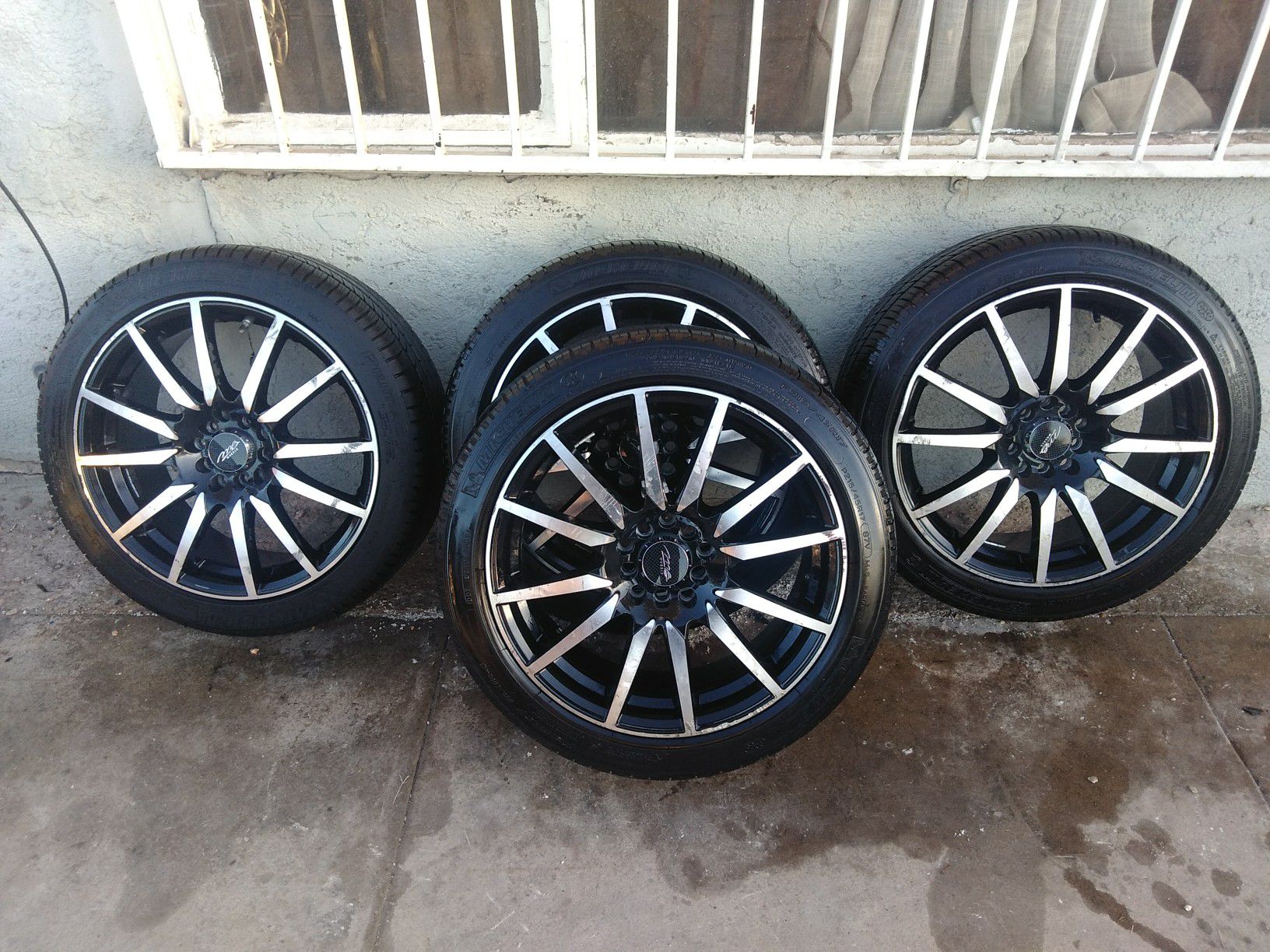 *pending pick up* Mb Stryker rims and tires
