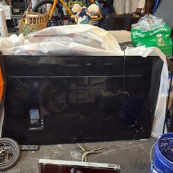 Free Broken Samsung 65 In TV UN65KS8000