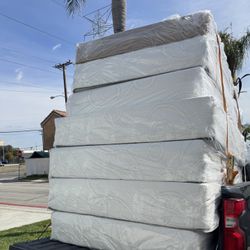 ⭐️✨ Brand New Memory Foam Mattresses • Free delivery • ALL SIZES 🛌💤🌙