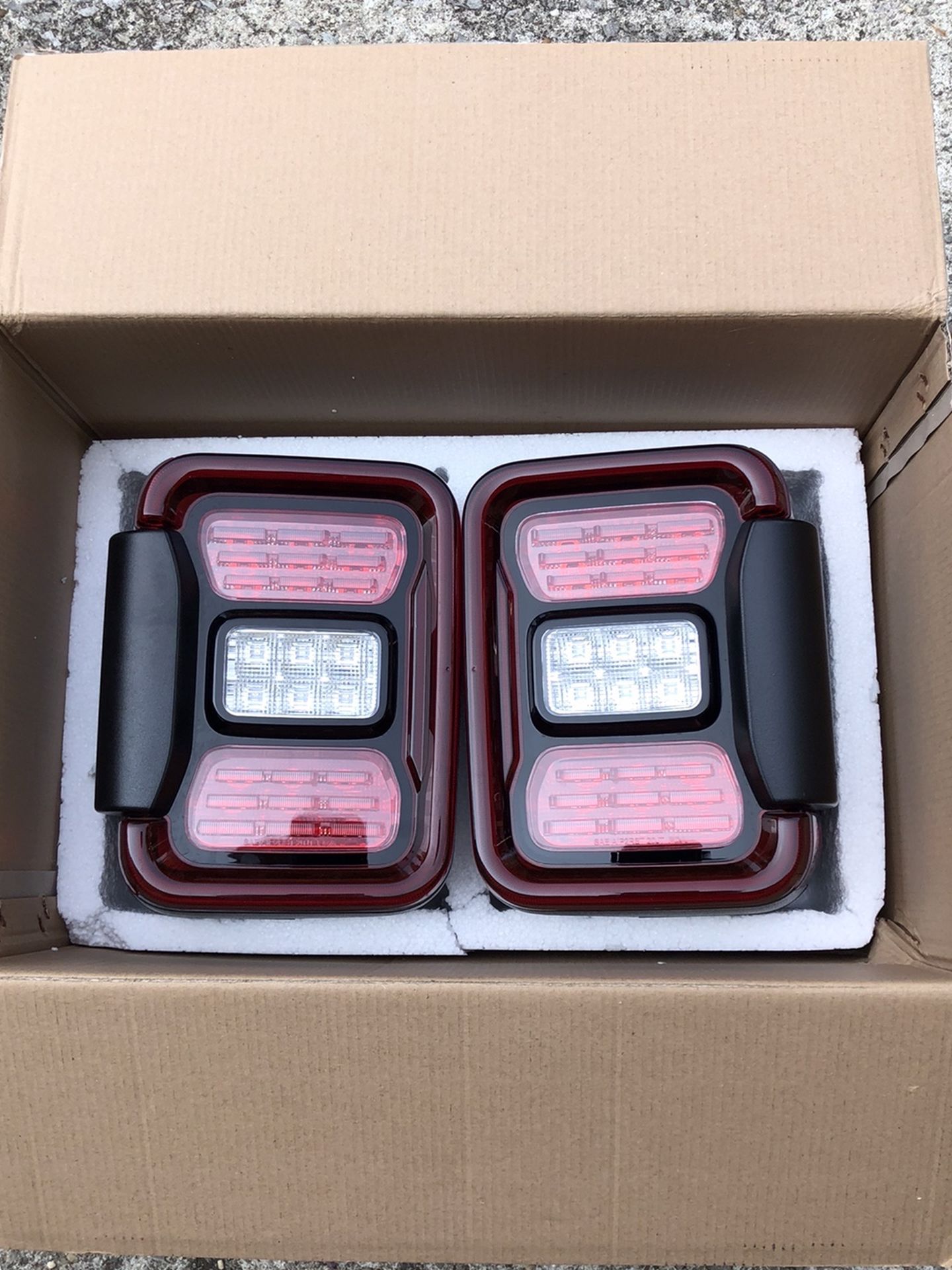 Led Tail Lights For A Jeep Galiator