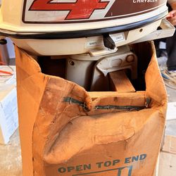 Vintage Sea King by Chrysler 4HP Outboard Motor w/ Original Box