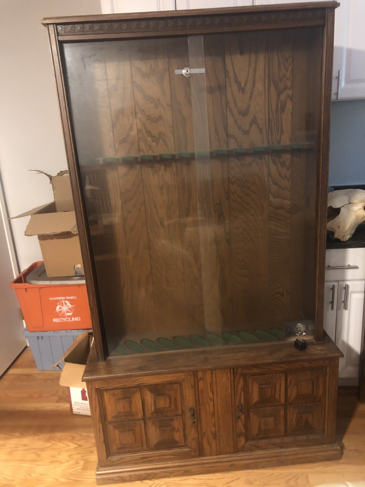 Lockable Cabinet 