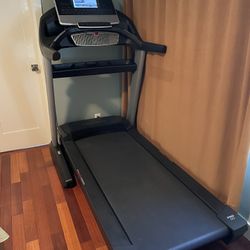 **BEST BUY** PROFORM PRO 9000 Commercial Grade Folding Treadmill