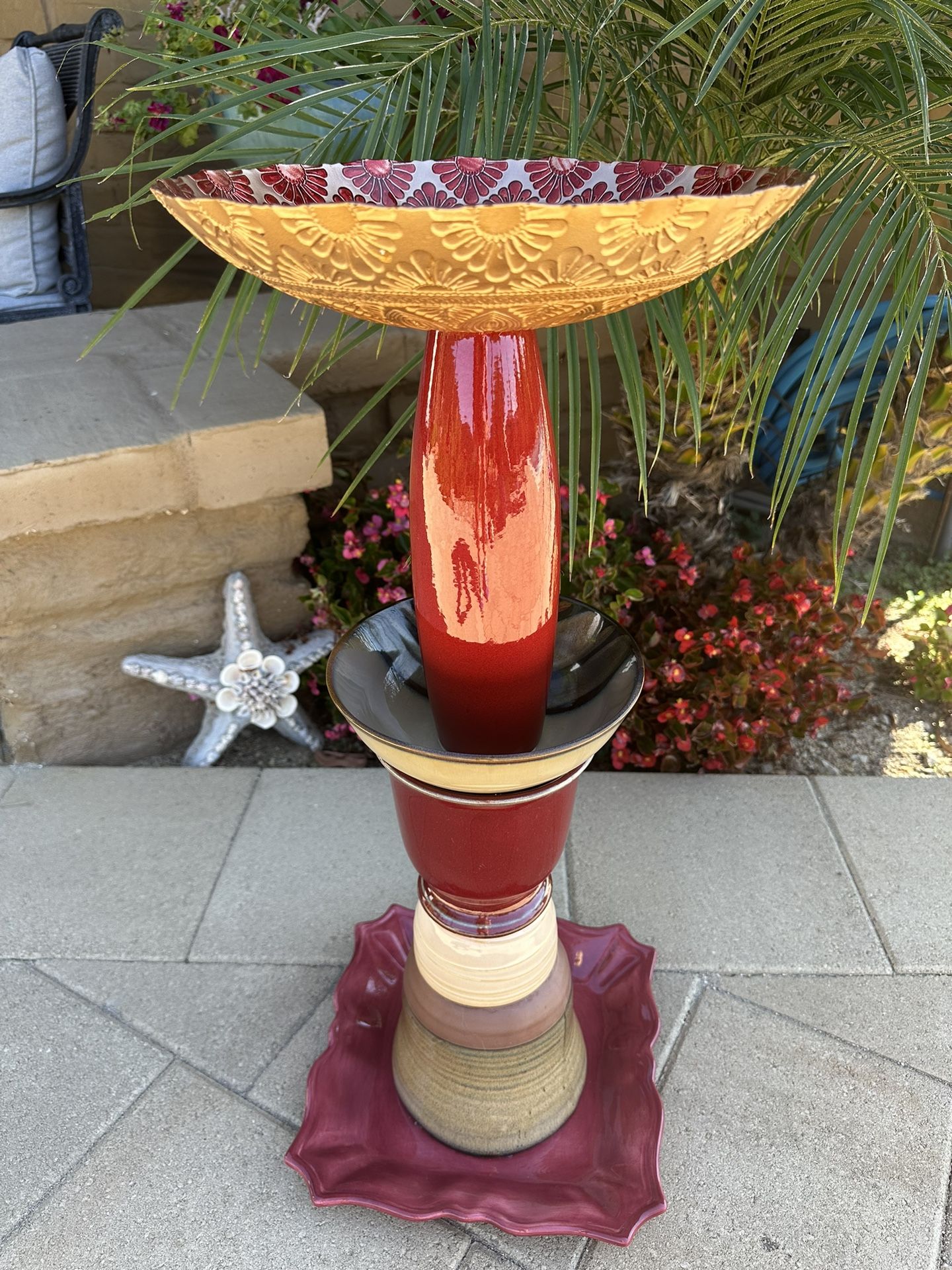 Garden Decor Birdbath/Birdfeeder