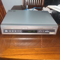 Sony VCR DVD Combo WITH Remote