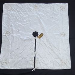 Handcrafted Tree Skirt Dillards Trimmings 54 Inch Square Made In India NWT