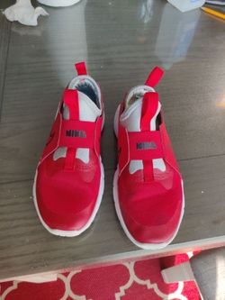 Boy's Nike Flex Runner Size 3Y University Red/Black DJ6040 607 7C