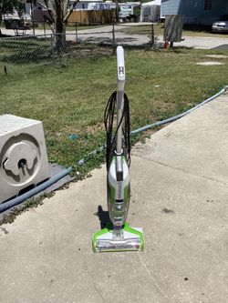 Bissell Crosswave vacuum and hard floor mopping as well as area rugs