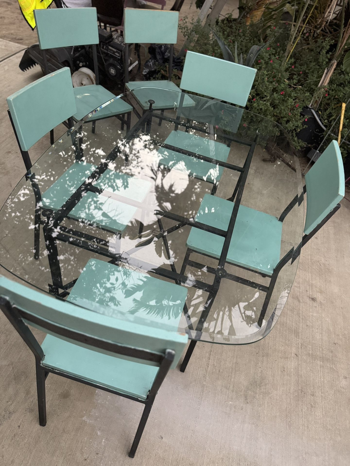 6 chair and dining table