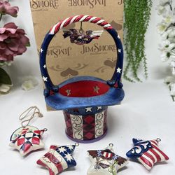 J12 Jim Shore Heartwood Creek Patriotic Basket With 5 Star Ornaments – 9” x 6” – Americana Collectio