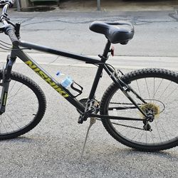 Nishiki Pueblo Mountain Bike – 26” Wheels – Medium Frame