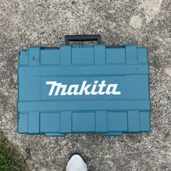 Brand New Makita Grease Gun 