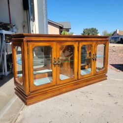 Double Sided Display Cabinet With Lights