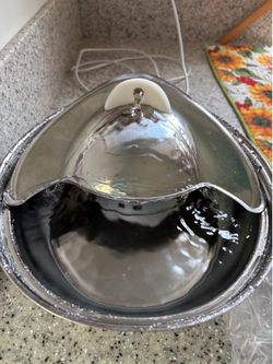 Stainless Steel Cat Drinking Fountain w/ Filters