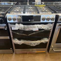 GE profile 30” double oven range