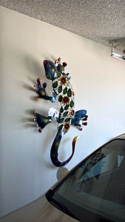 Lizard decor