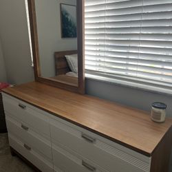 Gorgeous Wooden dresser 