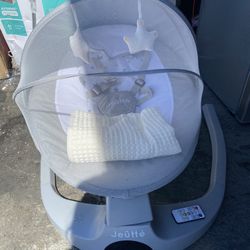 Electric Baby Swing With Control 