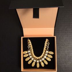 Gorgeous Beautiful Set Of 2 Necklaces