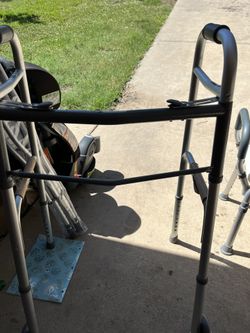 Walker With Wheels
