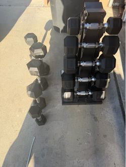 Very nice dumbbells 5-25lbs with weight rack. $300