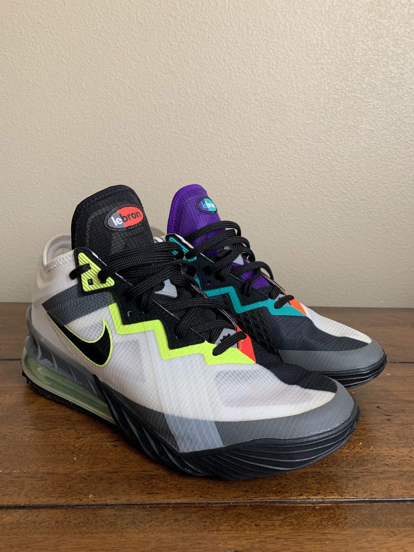 Nike Lebron 18 White Air Max Men Size 10. Used Good  display picture 3