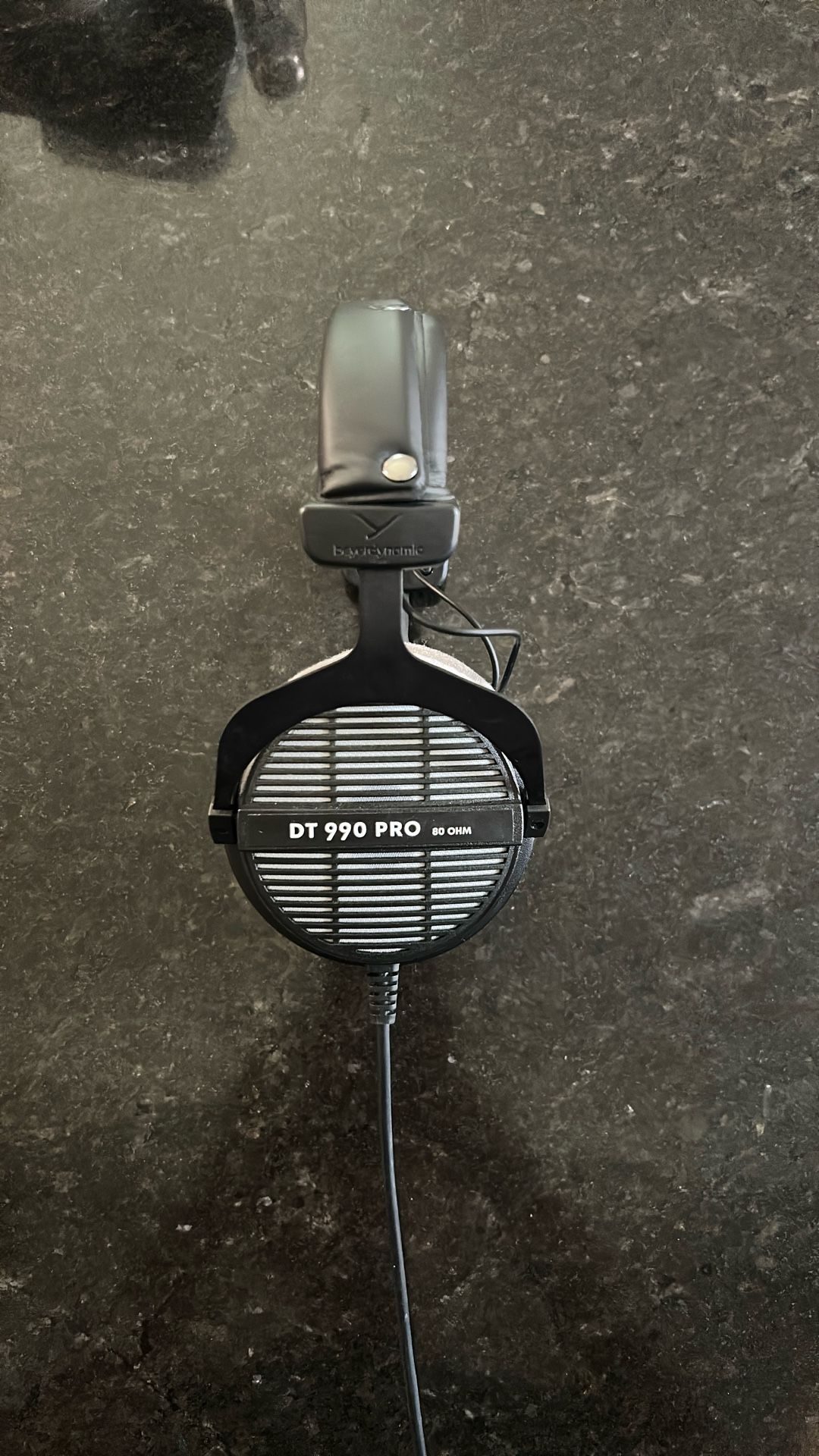 DT 990 Pro Headphones