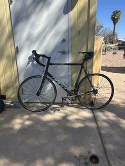 Felt F55 Road Bike