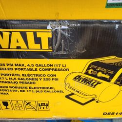 Dewalt 4.5 Gallon Electric Air Compressor 