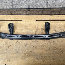 2016,2017,2018,2019,2020,2021 Honda Civic Front Bumper Upper Support