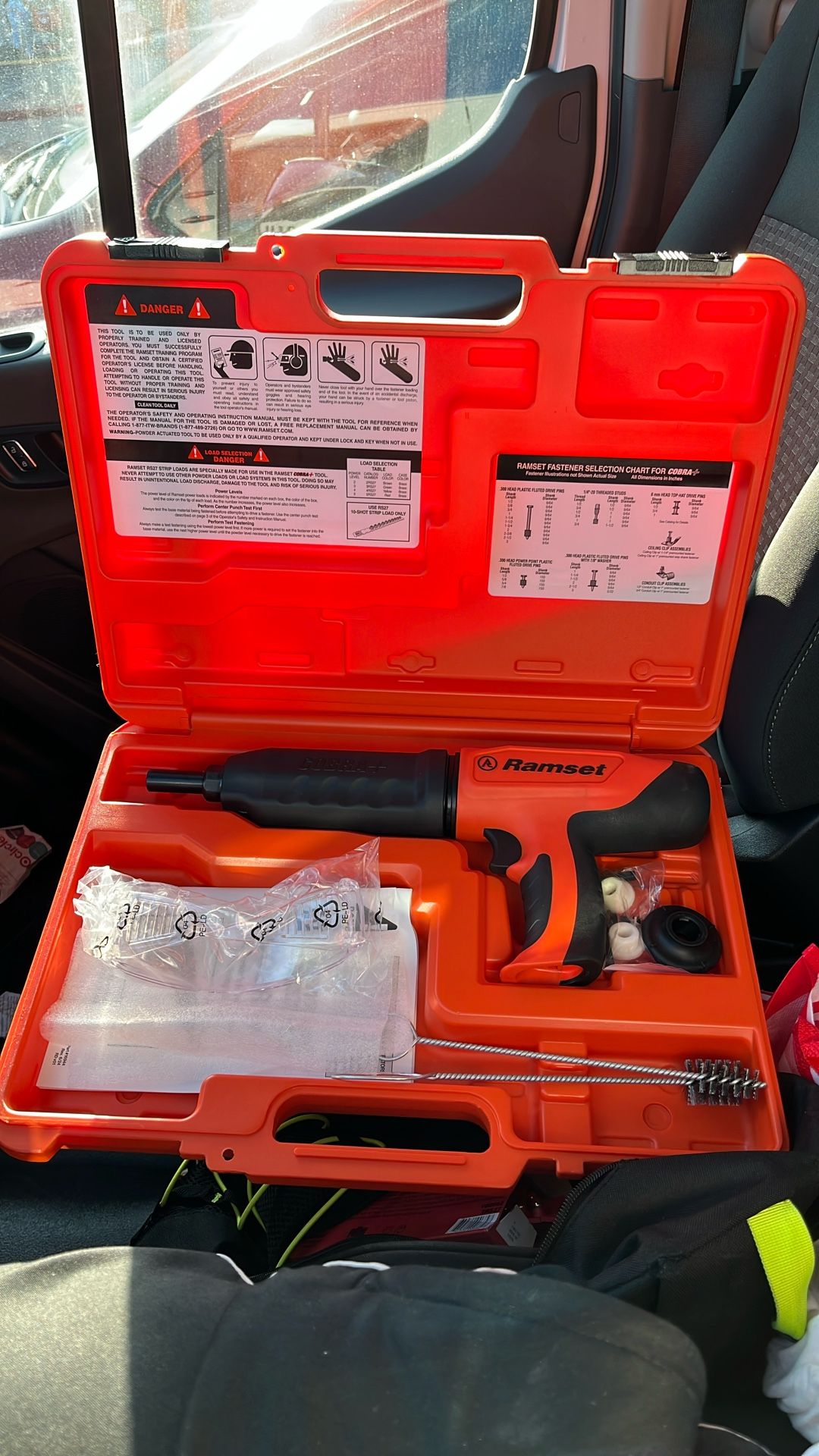 Ramset Cobra Concrete Nail Gun 27 Caliber 