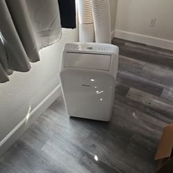 Portable Air Conditioner 8000 BTU Hisense Smart SACC