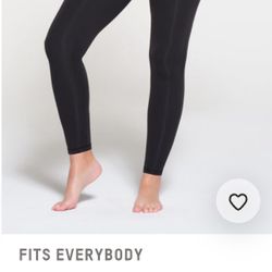 Skims Maternity Leggings