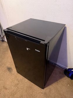 Mini fridge