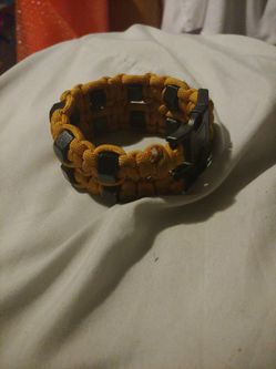 Double Lock Paracord Bracelets