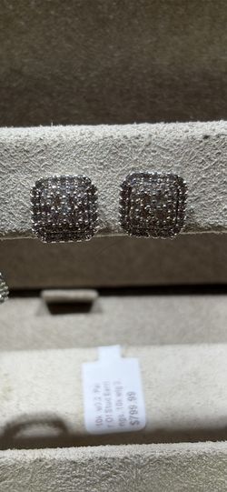 Gold Diamond earrings