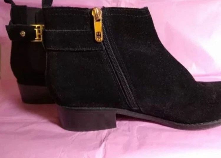 Ladies 7.5 Black Ankle Boots
