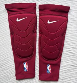 NEW Nike NBA Basketball Knee Sleeves L/XL