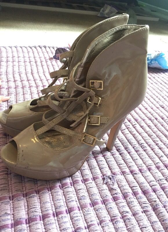 Women's Beige Heels size 7