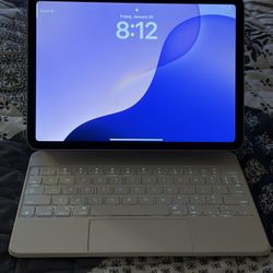 iPad Air 11 Inch Bundle *Will Separate*